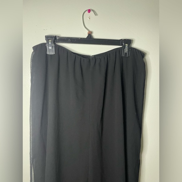 Women’s wide legged dress, pants, size XL - Picture 4 of 7